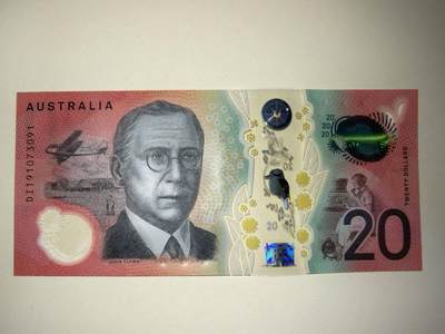 春节钱币瓷器清货捡漏拍场 - 澳大利亚新版明亮版20元，全新UNC一张，很漂亮