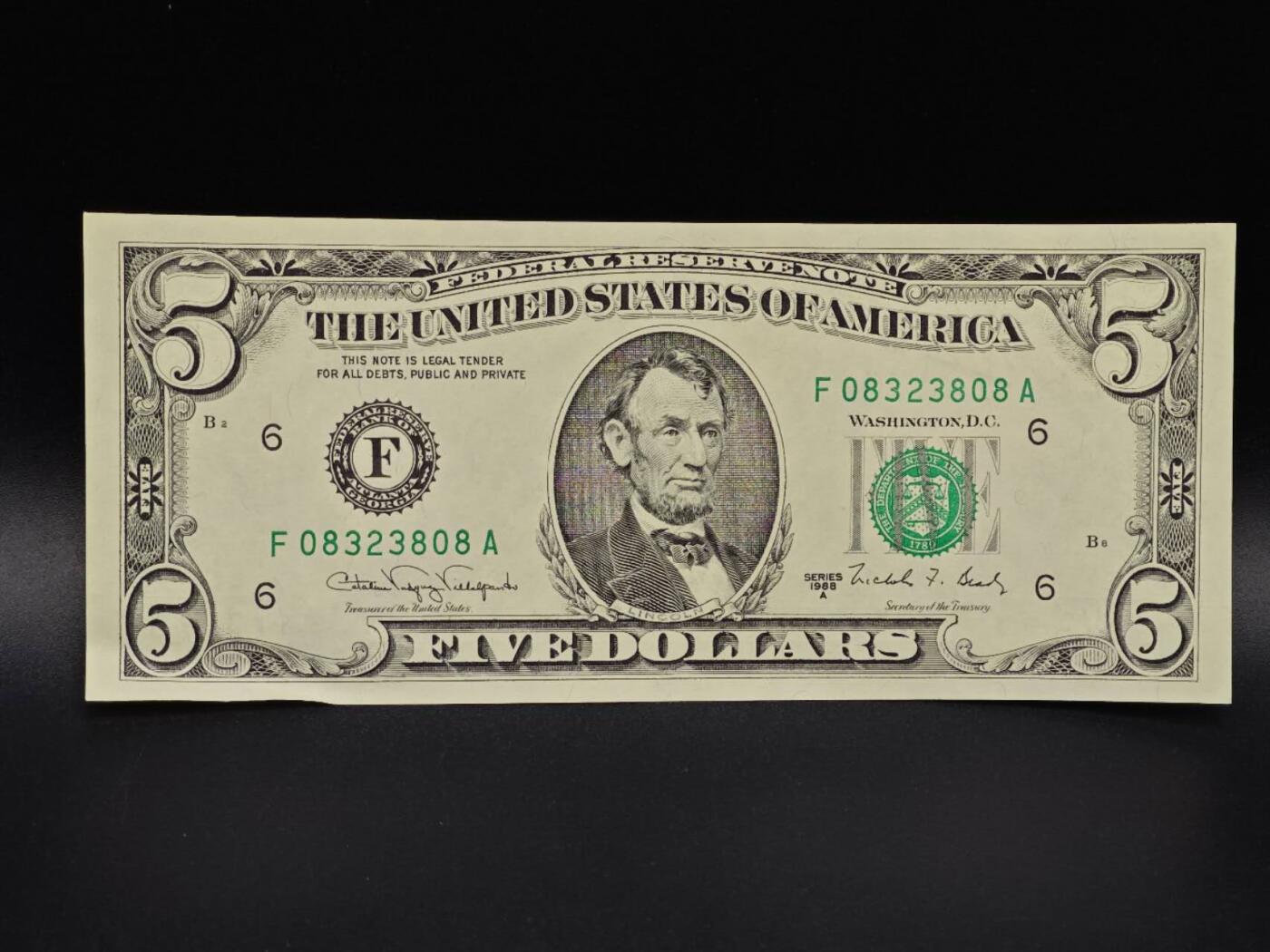 【淘币小摊】实时拍第八百六十五拍   纸币场    年前最后一周之前预留预留8号9号全部发出请更换最新收货地址不方便收货的请勿参拍或者顺丰到付 美国5美元纸币【有折】