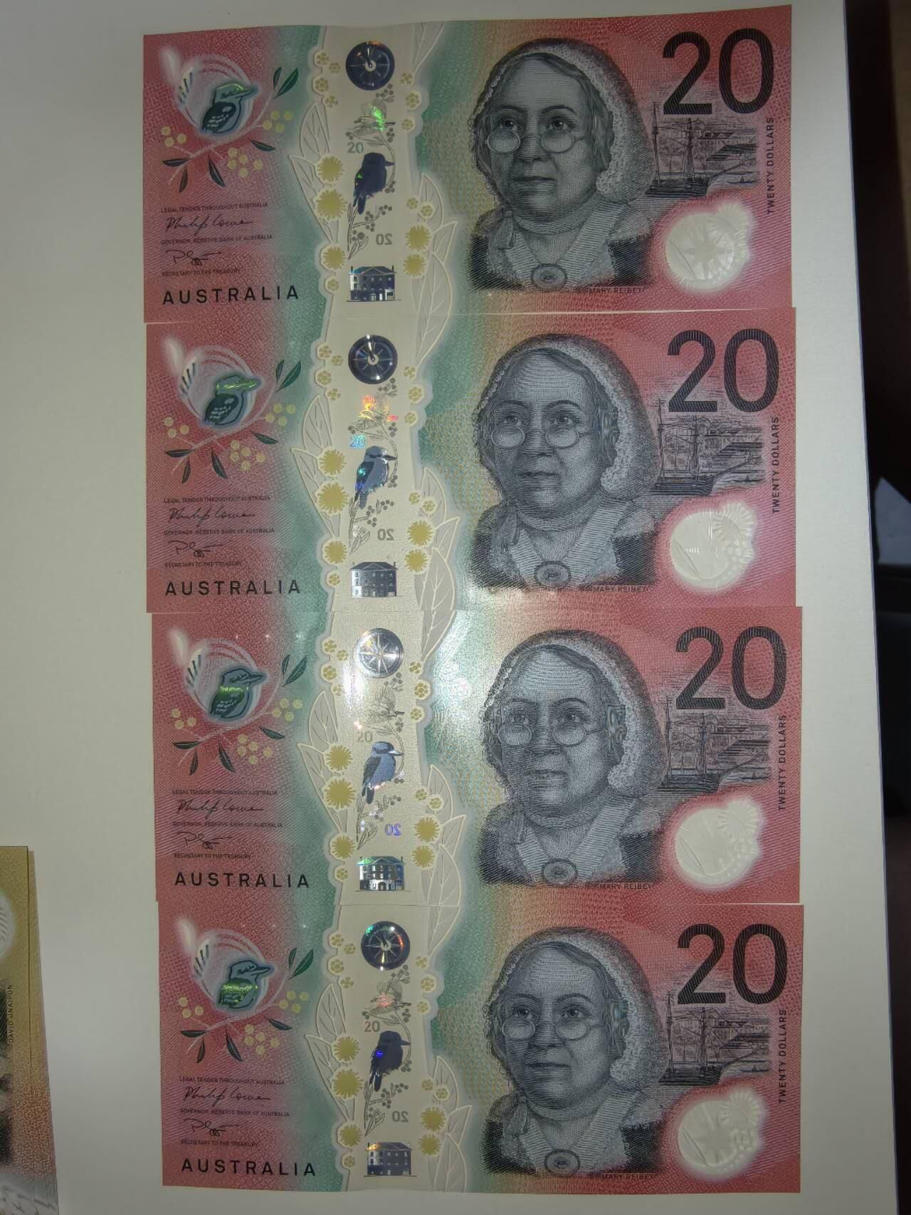 春节钱币瓷器清货捡漏拍场 澳大利亚新版明亮版20元，全新UNC4张，很漂亮