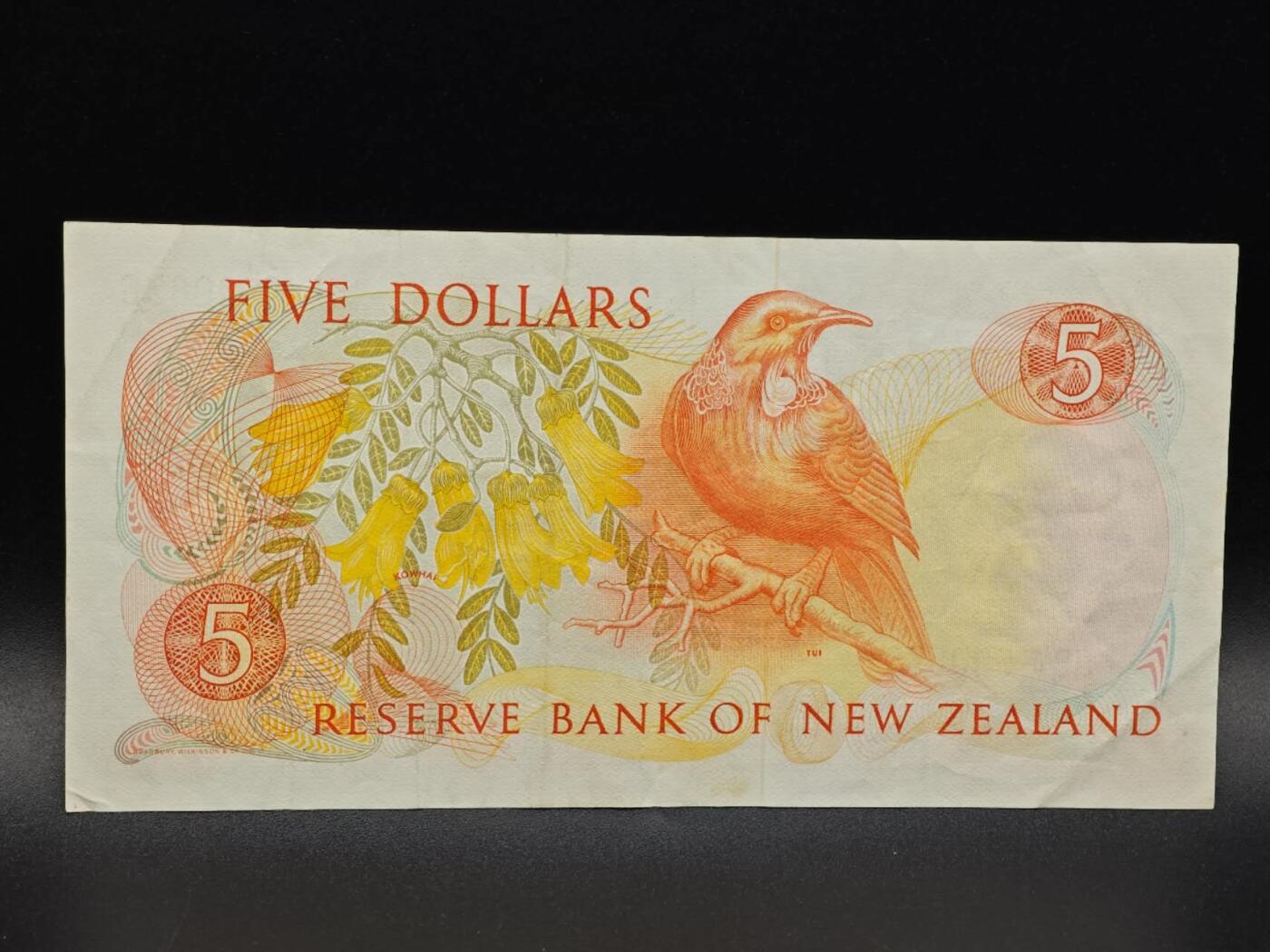 【淘币小摊】实时拍第八百六十五拍   纸币场    年前最后一周之前预留预留8号9号全部发出请更换最新收货地址不方便收货的请勿参拍或者顺丰到付 新西兰5元纸币【有折】