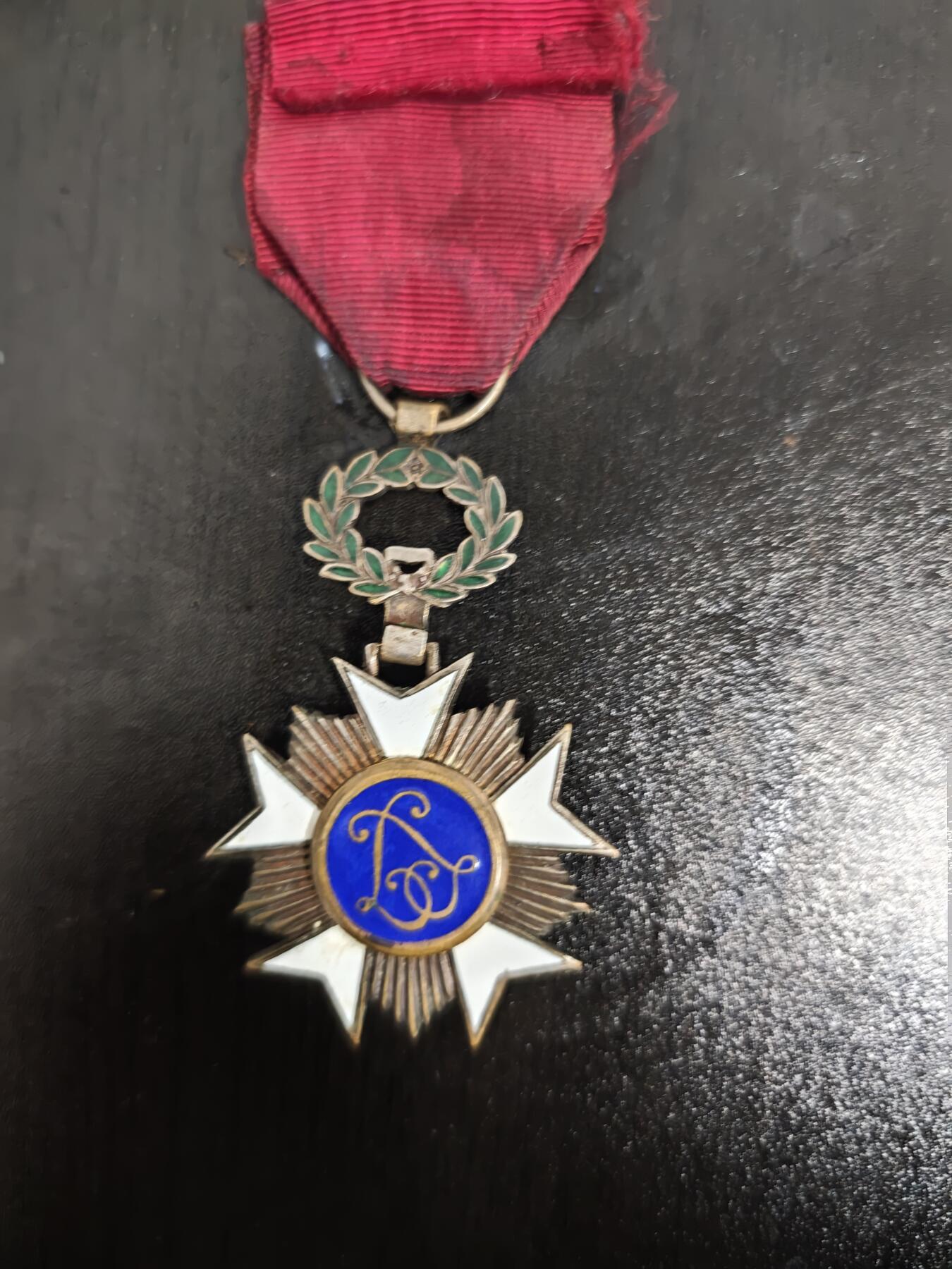 勋章杂货 比利时王冠勋章带双剑勋饰