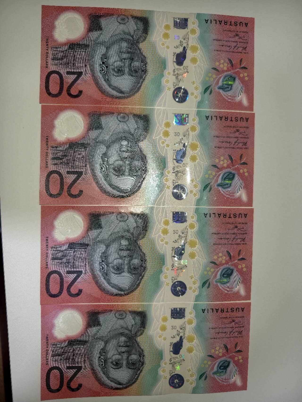 春节钱币瓷器清货捡漏拍场 澳大利亚新版明亮版20元，全新UNC连号四张，很漂亮