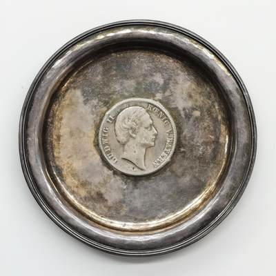 博洋堂“心向春光”2月精品大拍专场暨第160期（全场包邮） - 德国巴伐利亚925银盘，中间的银币含银量为90，共重约144.6克