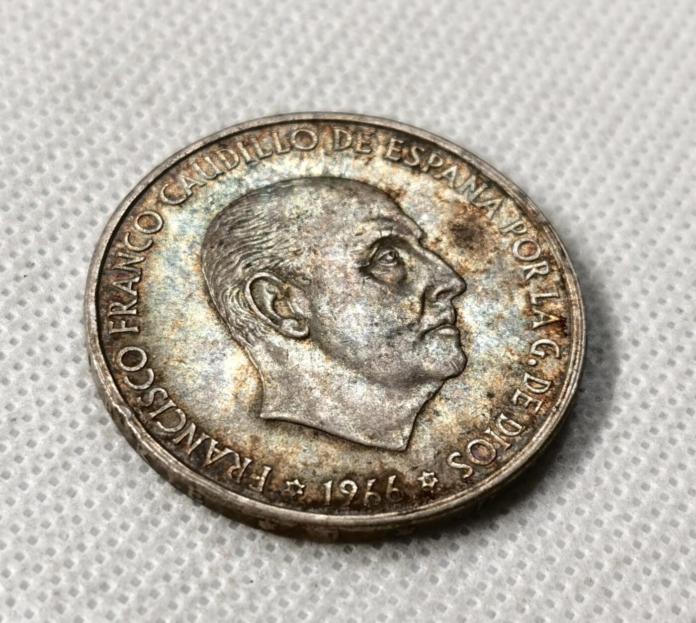 甄臻铺-世界币章拍卖（第49期）精品场拍品征集中，送拍享返佣金等优惠多多 西班牙 1966年 弗朗西斯科·佛朗哥 100比塞塔 银币