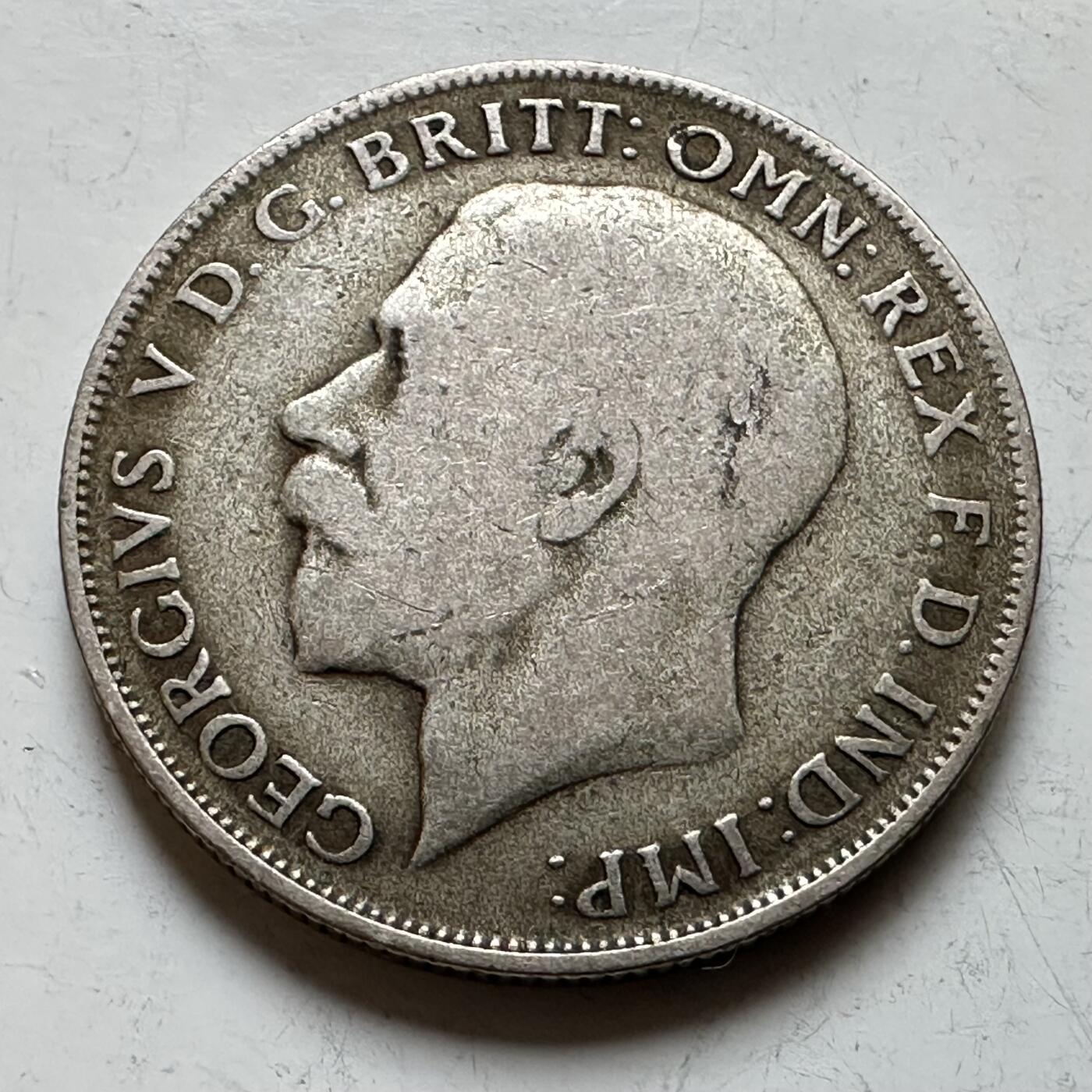 🌹外币初藏🌹🐯2026年第17场 快递将在12号停运 年前需发货的抓紧 ，年后正月十五恢复发货 英国1921年一弗罗林银币 11.3克50%银 b