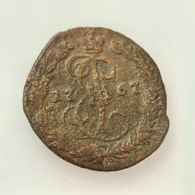 外国优质老铜币高银银币，周六九点倒数截拍，满百包邮，持续收拍，年后发货 - 沙俄叶卡捷琳娜二世1767年铜币，是农奴制经济背景下的小额流通货币，币面双头鹰与君主纹章象征帝国权威，见证了沙俄扩张阶段的社会经济与货币体系。