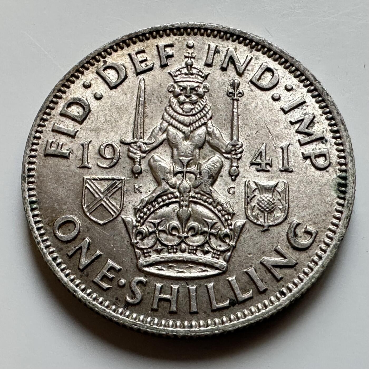 🌹外币初藏🌹🐯2026年第17场 快递将在12号停运 年前需发货的抓紧 ，年后正月十五恢复发货 英国1941年一先令银币 5.65克50%银 原光好品