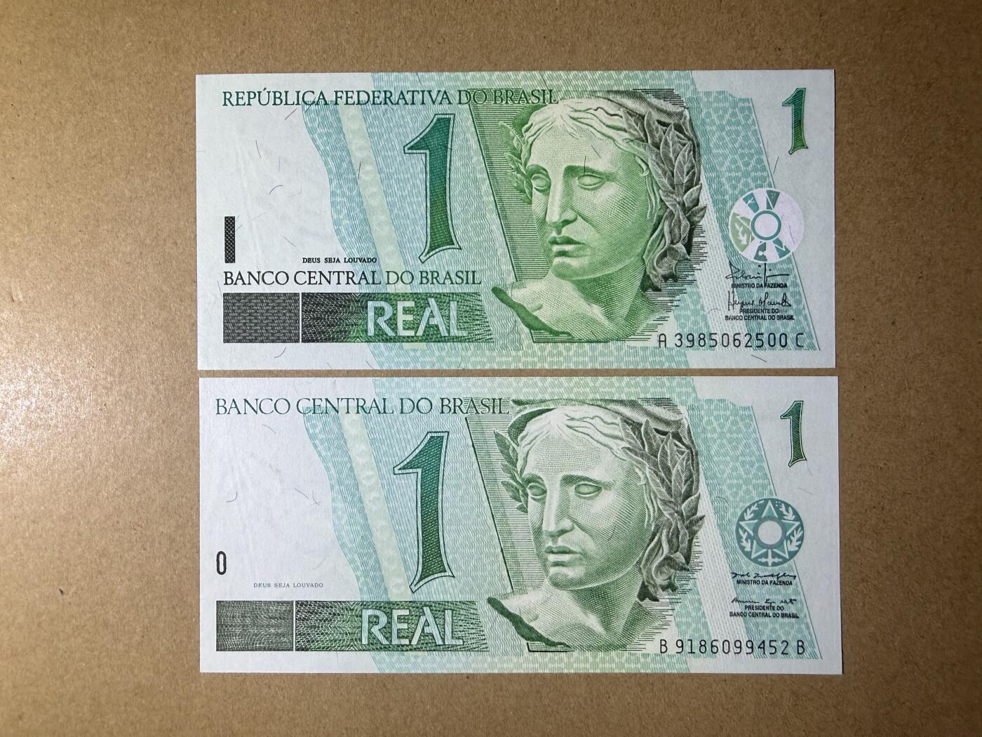 《艾美收藏》第231期-2.8周日外币精品(春节前收官)-世界最佳纸币特辑 巴西1雷亚尔2张 UNC 1997年和2003年不同版本