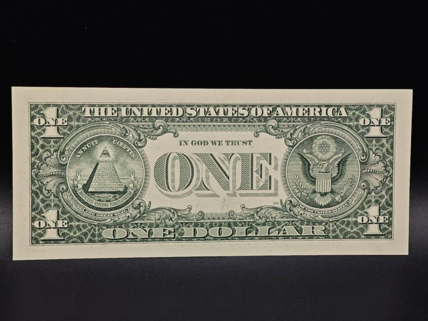 【淘币小摊】实时拍第八百六十五拍   纸币场    年前最后一周之前预留预留8号9号全部发出请更换最新收货地址不方便收货的请勿参拍或者顺丰到付 美国一美元纸币