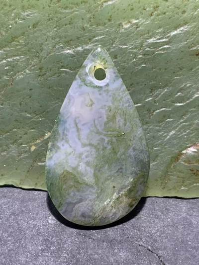 冰透高润度水草玛瑙通货吊坠一个， - 冰透高润度水草玛瑙通货吊坠一个，