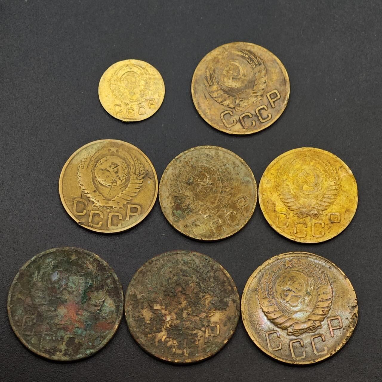  【淘币小摊】限时拍第八百六十六拍   散币场    年前最后一周之前预留8号9号全部发出请更换最新收货地址不方便收货的请勿参拍或者顺丰到付 苏联铜币8枚