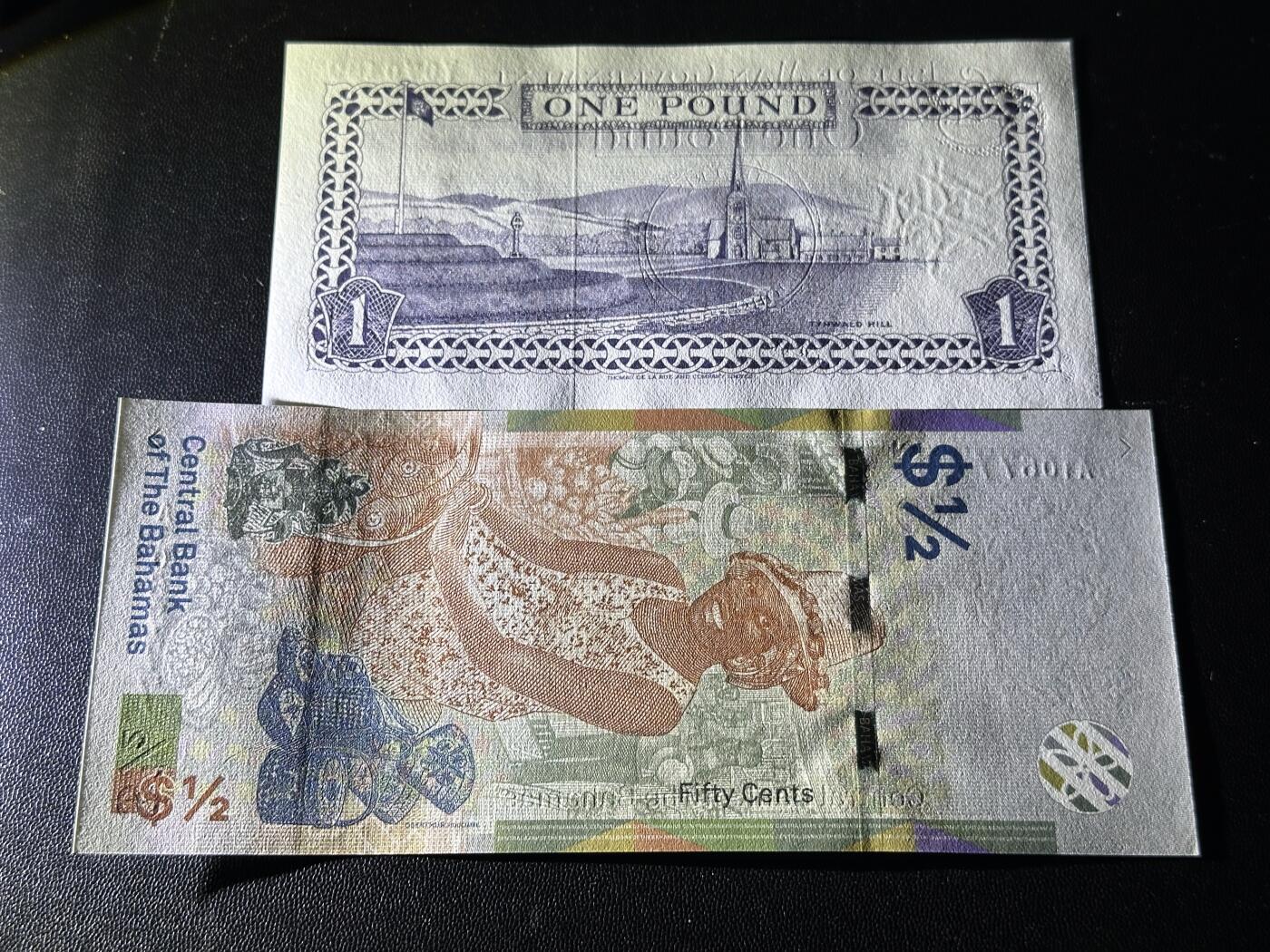 《外钞收藏家》第六百零九期（农历年前收官场、本期年后快递恢复正常再发货）（本平台长期征集拍品、欢迎藏友们联系合作）