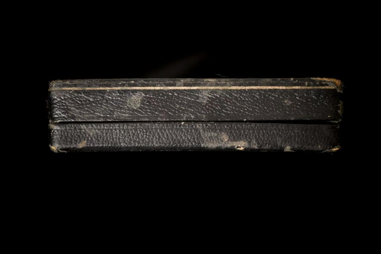 欢庆春节！戎马世界章牌大赏第112期春节大拍  德专场 原盒库存极品德意志十字勋章 杆打20标