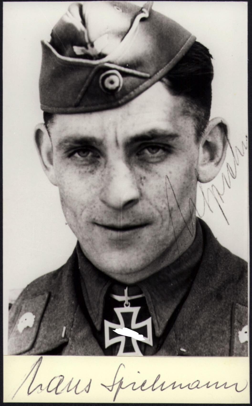 小驴勋章奖章收藏2月7日周六晚六点拍卖（珍爱和平，收藏战争，铭记历史，勿忘国耻，忠党爱国。有偿代拍，送拍规则在简介最后，参拍须阅读规则后再参拍，关系到运费包装发货时效真假辨别等关键信息，拍卖时不再发原图，看大图店主微信码在拍卖店铺介绍里）