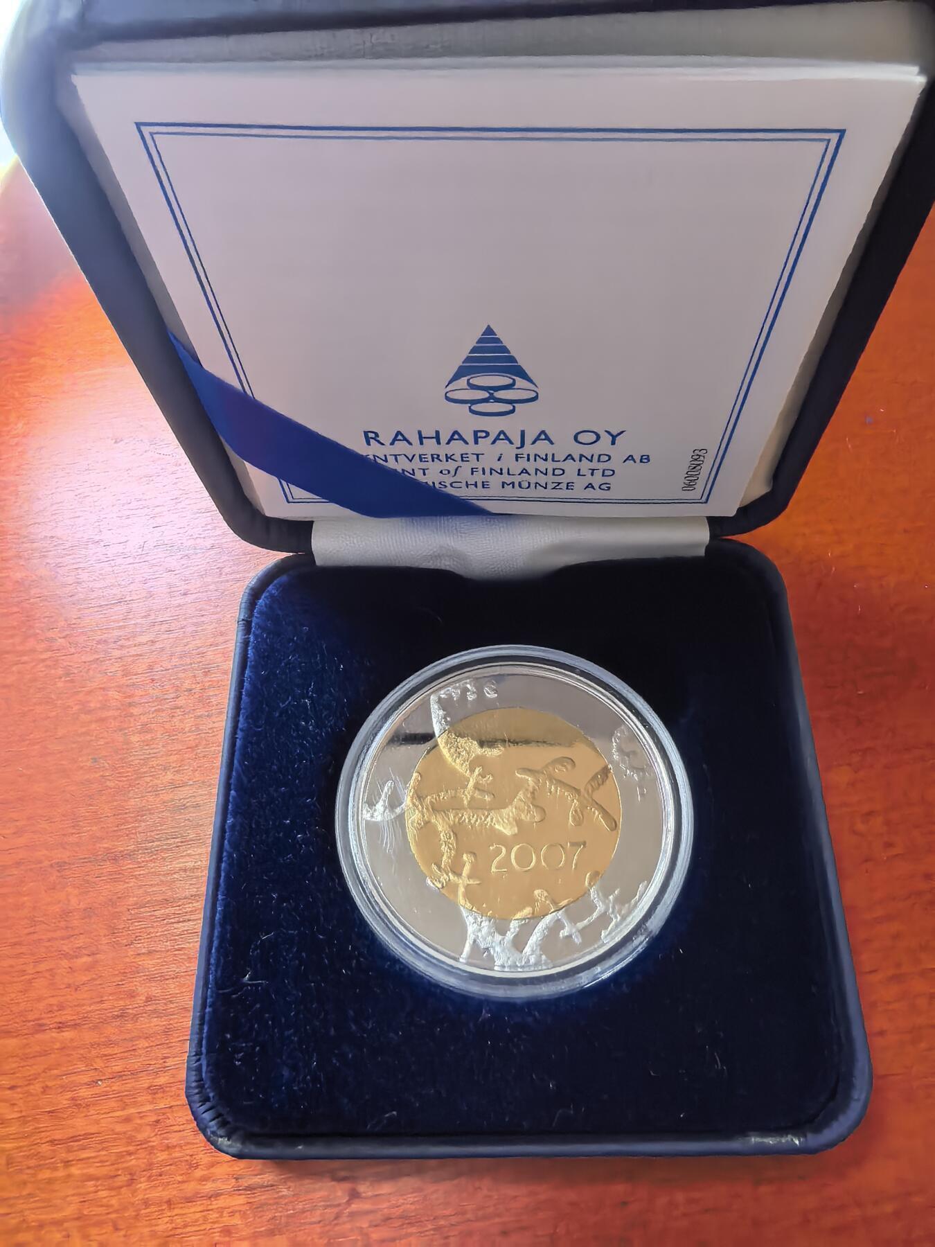 长老汇蛇年精选第九十八场拍卖 2007芬兰独立90周年5欧元铜镍双色精制币，2万枚，盒证全