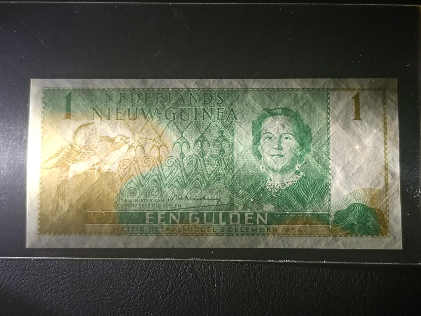 【年前末拍！】2026二月第二期，总216期 荷属新几内亚（现巴布亚新几内亚的一部分）1954版1盾UNC-，极其稀有的地区纸币，朱丽安娜女王，新几内亚此时期发行的纸币几乎难得一见