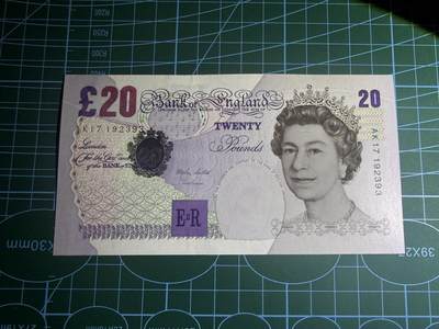 【炜奕收藏】，第五十九期，苏格兰多时期钞票，年前最后一期，拍后所有寄存物品将寄出 - 英国E序列再版20镑，UNC品相，号码无4