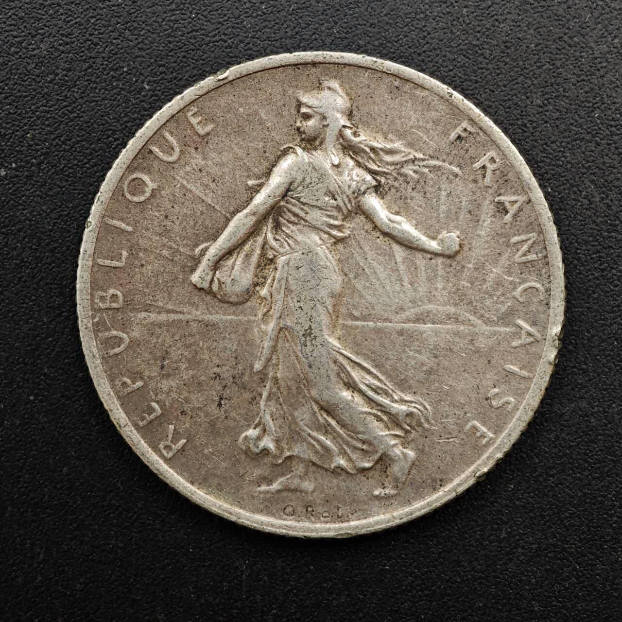  【淘币小摊】限时拍第八百六十六拍   散币场    年前最后一周之前预留8号9号全部发出请更换最新收货地址不方便收货的请勿参拍或者顺丰到付 法国1918年播种女神2法郎银币