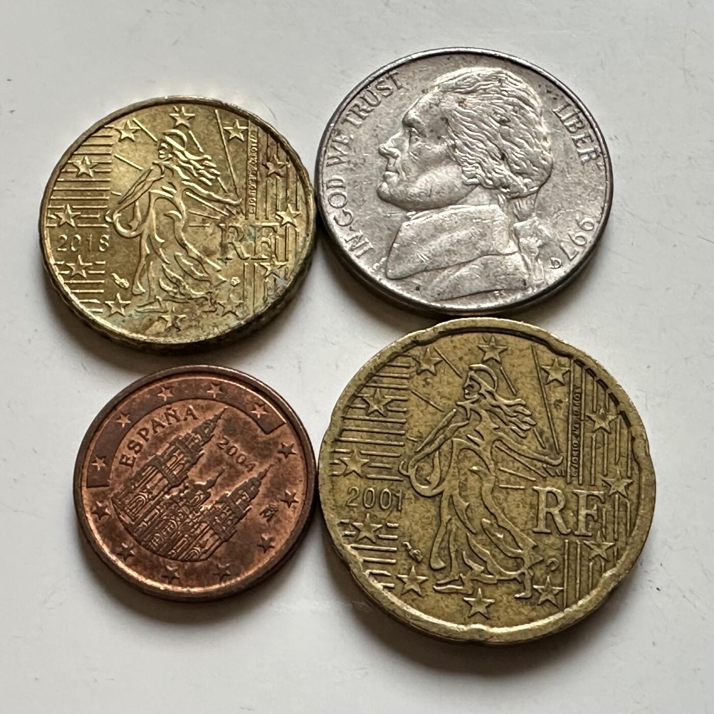 🌹外币初藏🌹🐯2026年第17场 快递将在12号停运 年前需发货的抓紧 ，年后正月十五恢复发货 美欧4枚