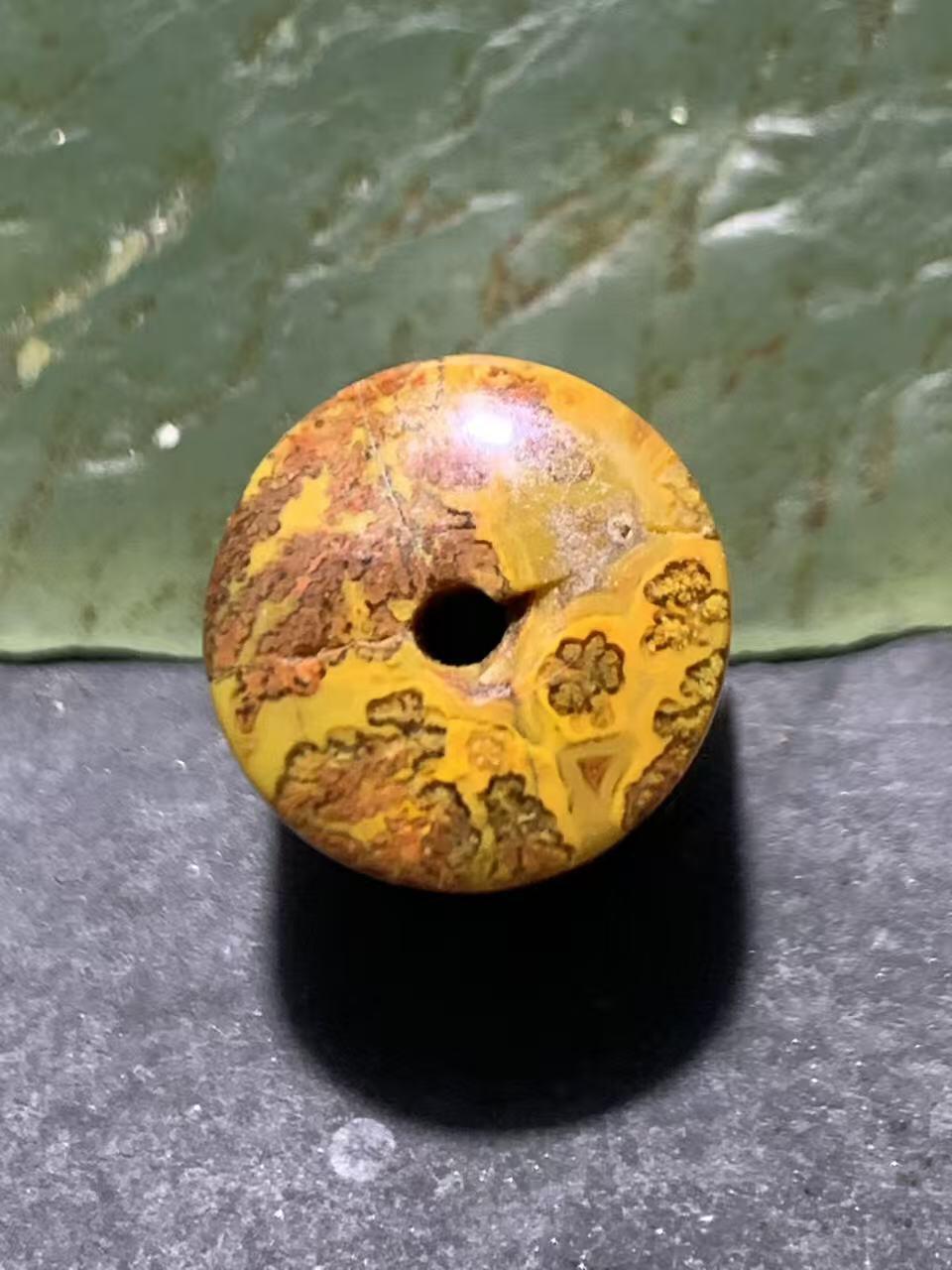 草花纹战国红玛瑙通货直桶桶珠一颗