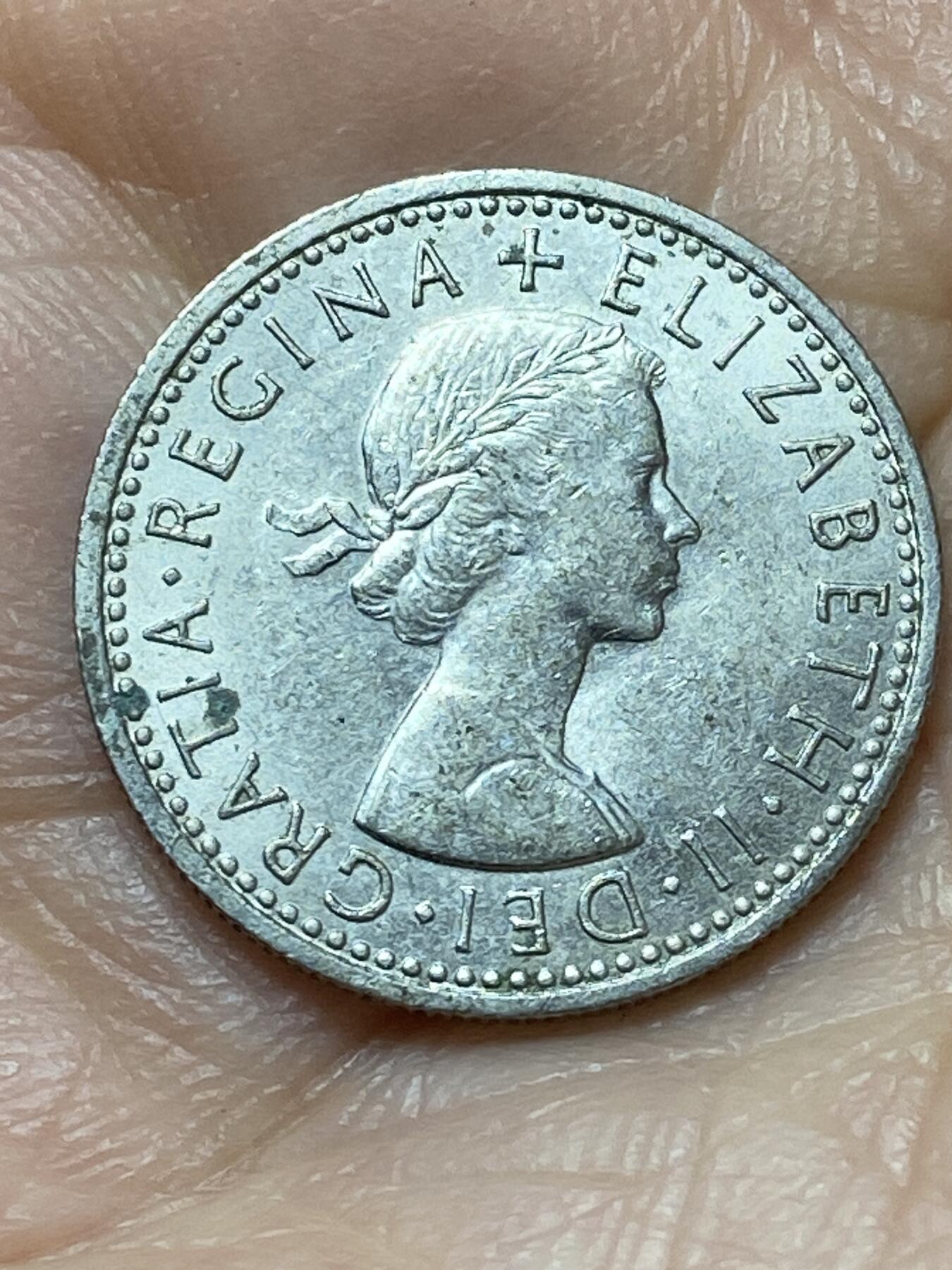 2026年第二十场(总第一百八十九场）外国好品散币场(免佣金) 英国🇬🇧1966年6便士(伊丽莎白二世青年桂冠第二版)