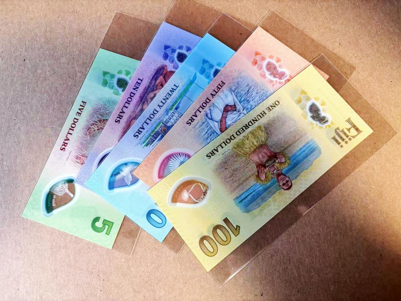 【Blue Auction】世界纸币精拍第784期——18级TOP拍卖/信誉/品质/专业/高效💫 【一组5张 AA冠全同号无47】斐济 新版5-100元 全新UNC