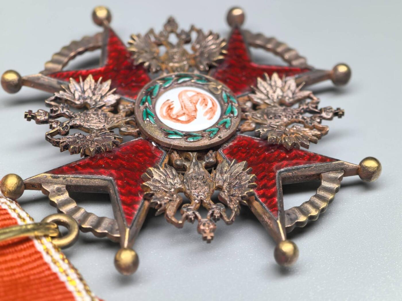 小驴勋章奖章收藏2月7日周六晚六点拍卖（珍爱和平，收藏战争，铭记历史，勿忘国耻，忠党爱国。有偿代拍，送拍规则在简介最后，参拍须阅读规则后再参拍，关系到运费包装发货时效真假辨别等关键信息，拍卖时不再发原图，看大图店主微信码在拍卖店铺介绍里）