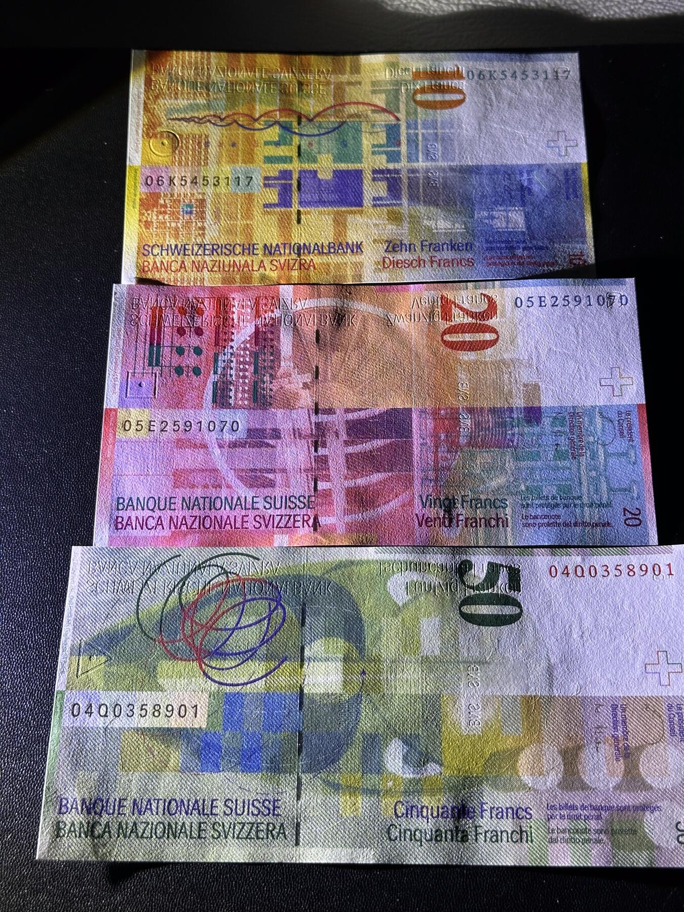 《外钞收藏家》第六百零九期（农历年前收官场、本期年后快递恢复正常再发货）（本平台长期征集拍品、欢迎藏友们联系合作） 瑞士人像竖版10、20、50法郎 3张一起 全新UNC