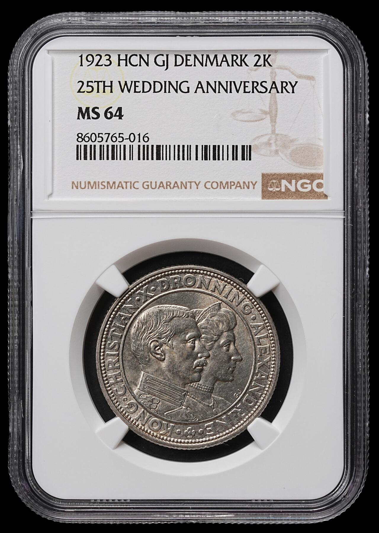 修遠堂世界钱币第104期 NGC MS64 1923年丹麦国王银婚纪念2克朗银币