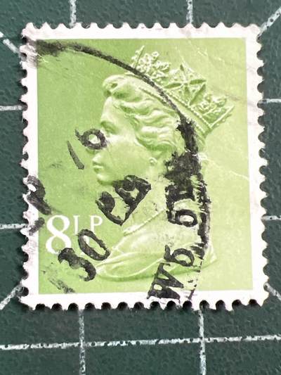 第1122  邮票专场 （无押金，捡漏，全场50包邮，偏远地区除外，接收代拍业务，本店十天发一次货） - 英国女王邮票