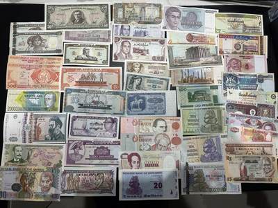 《外钞收藏家》第六百零九期（农历年前收官场、本期年后快递恢复正常再发货）（本平台长期征集拍品、欢迎藏友们联系合作） - 几十张精美纸币一起 大部分全新 个别几张不绝