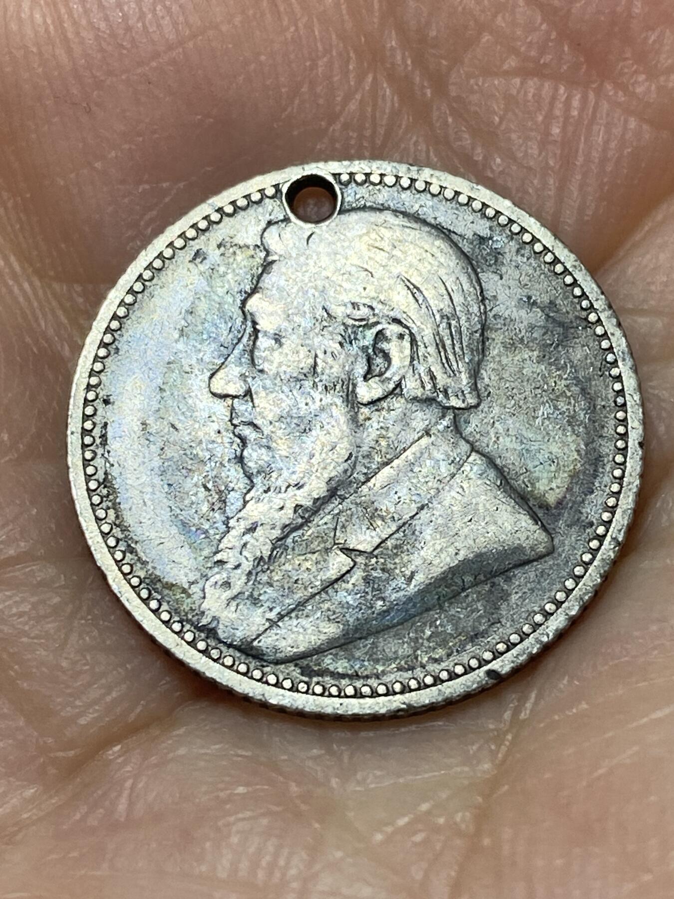 2026年第二十场(总第一百八十九场）外国好品散币场(免佣金) 打孔–南非共和国1894年6便士银币(德兰士瓦共和国时期，925高银)