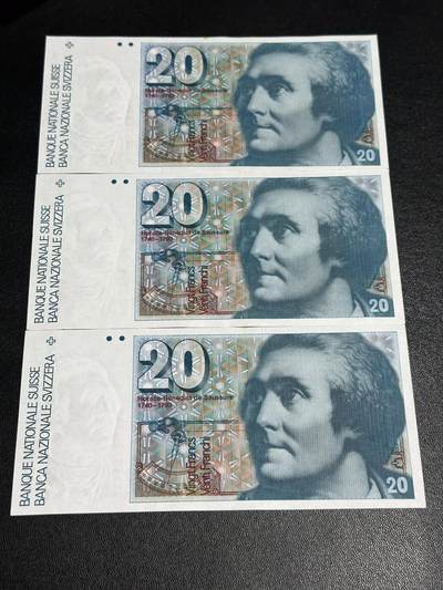 《外钞收藏家》第六百零九期（本期年后快递恢复正常再发货）（本平台长期征集拍品、欢迎藏友们联系合作） - 1990年瑞士20法郎 3张近连号 无折 但有类似黄色残余的胶 如图 可处理