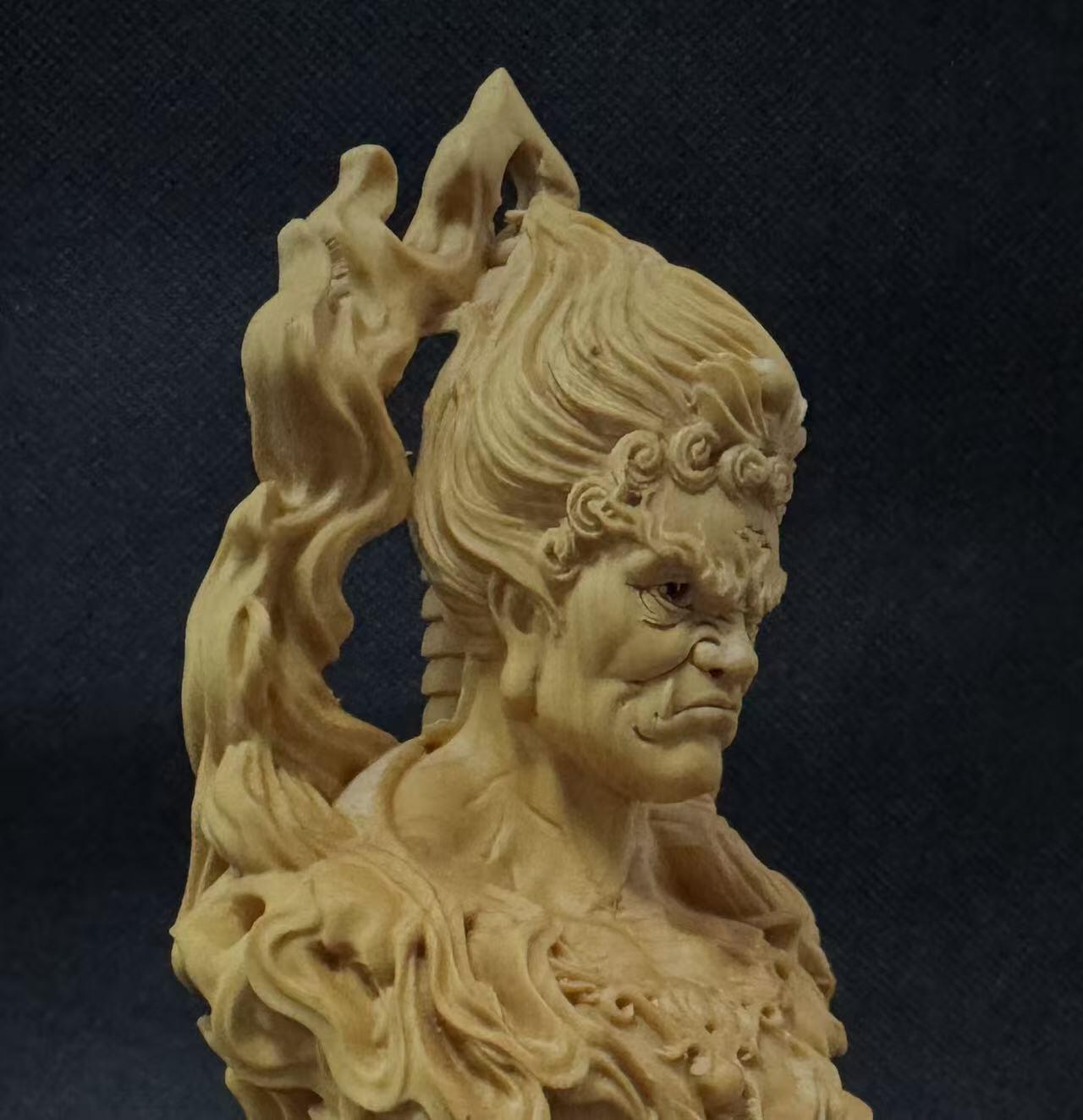 零元拍：精工黄杨木雕：不动明王。高约：10/宽6/厚3.5CM。带底座