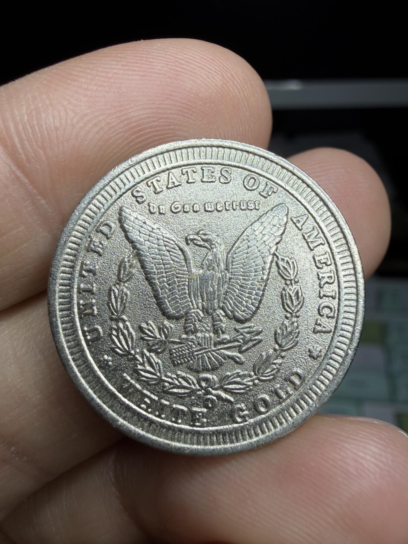 2025年集古藏今外币拍卖第二期-第5场—（总第305拍），可以寄存60天，满160元包邮。 美国双面鹰纪念章，直径25毫米