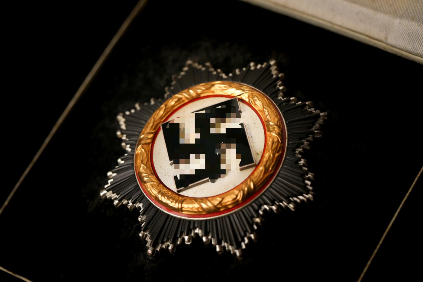 欢庆春节！戎马世界章牌大赏第112期春节大拍  德专场 原盒库存极品德意志十字勋章 杆打20标