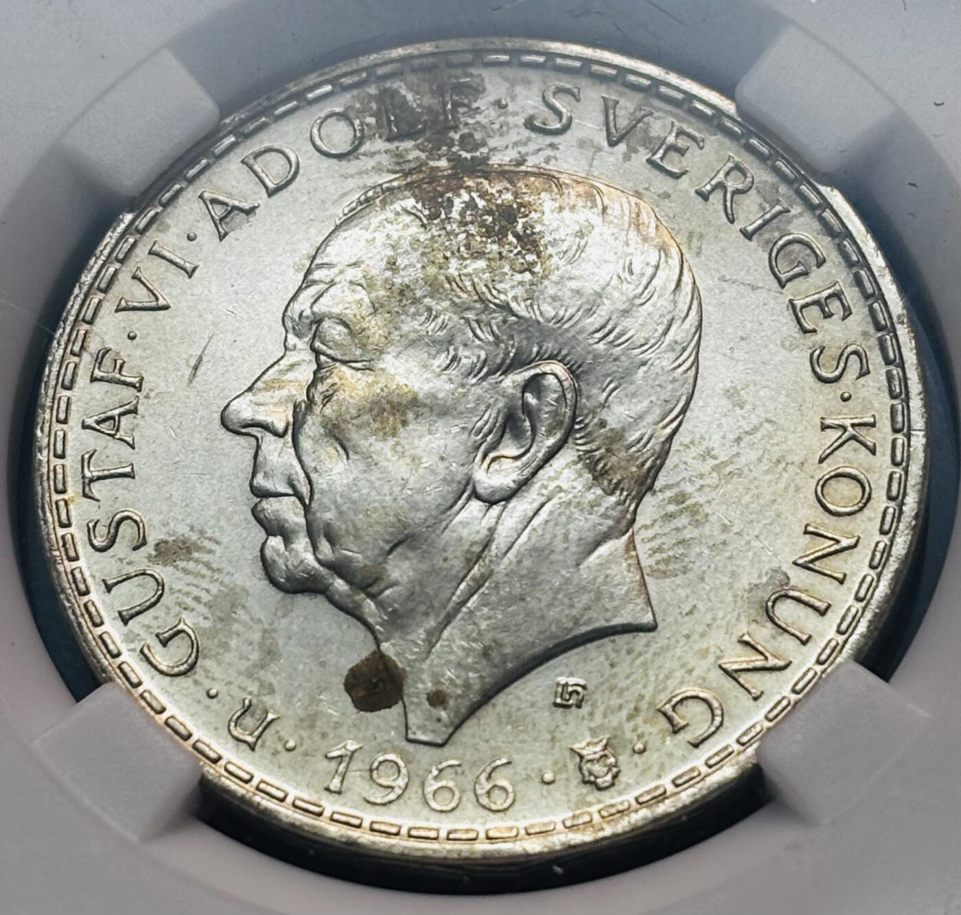 【金马踏春，泉马奔腾】2026 年新年贺岁场，（定于年初五接财神截拍）祝各位老板马到成功，马上有钱，愿岁岁平安喜乐顺遂 瑞典1966年5克朗宪法改革百年纪念银币 MS66 分，18 克 400 银 