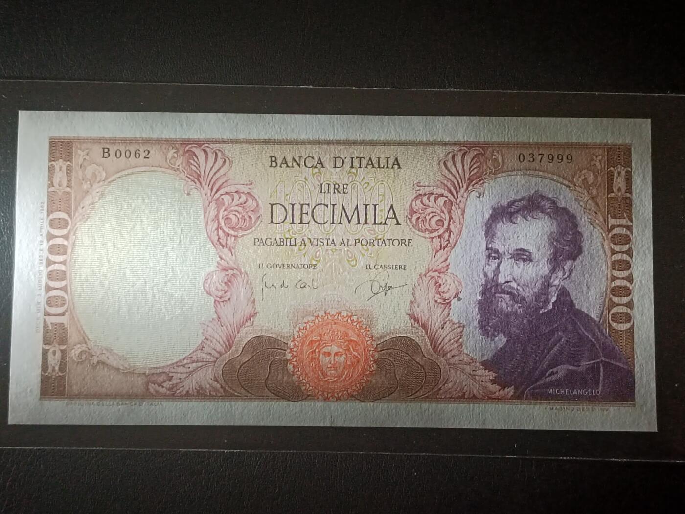 【年前末拍！】2026二月第二期，总216期 意大利1962年10000里拉UNC有裂口豹子号999，米开朗琪罗和威尼斯市政厅，首发年份