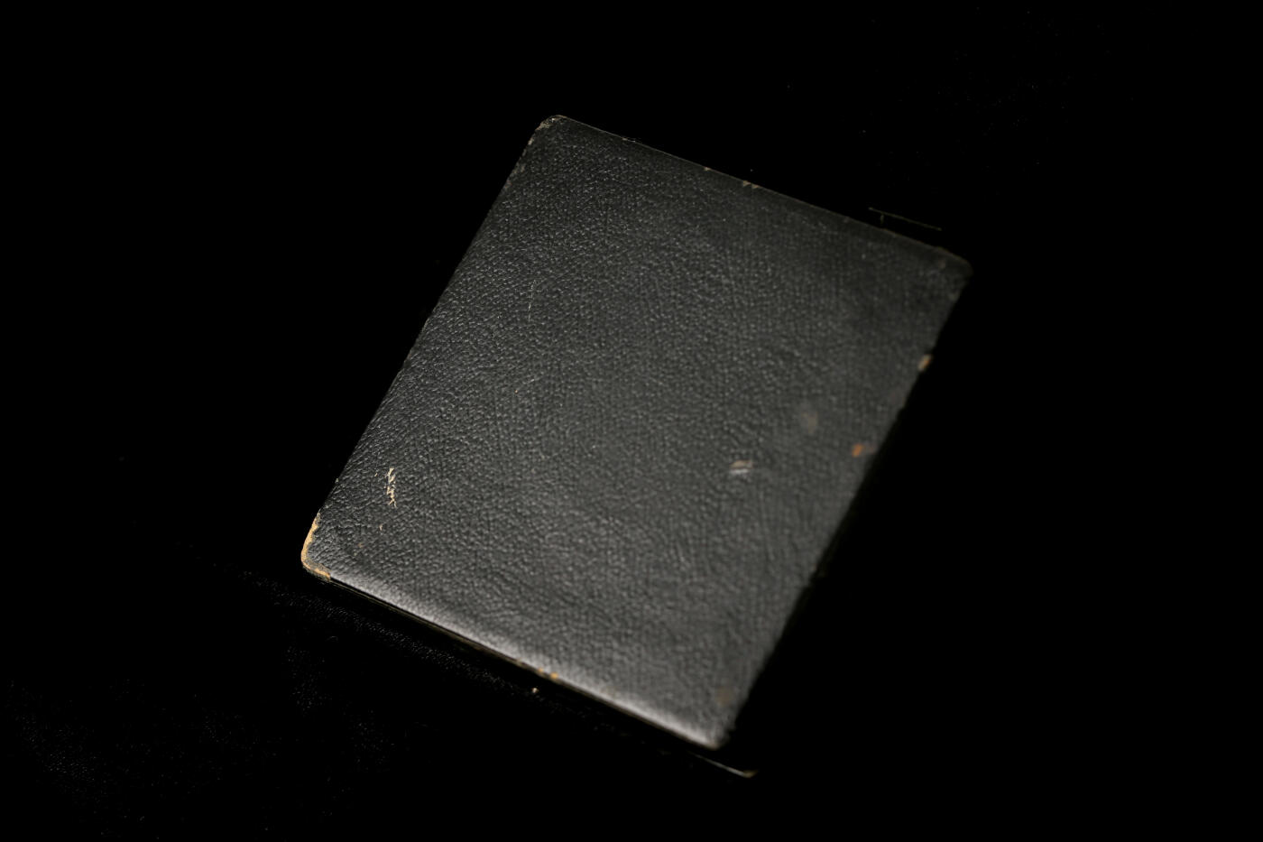 欢庆春节！戎马世界章牌大赏第112期春节大拍  德专场 原盒库存极品德意志十字勋章 杆打20标