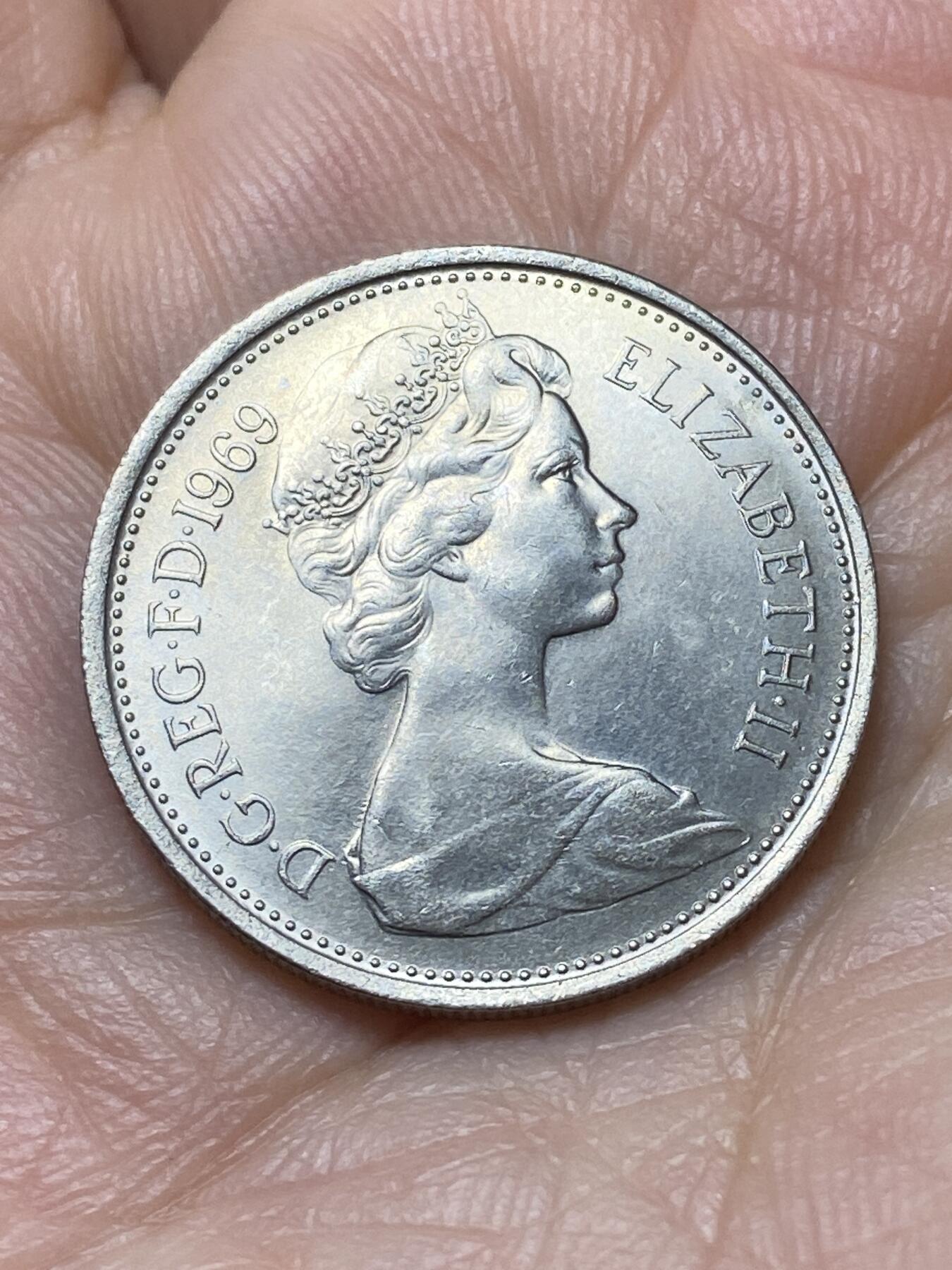 2026年第二十场(总第一百八十九场）外国好品散币场(免佣金) 英国🇬🇧1969年5新便士(伊丽莎白二世中年花冠，十进制第一版)