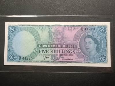 【年前末拍！】2026二月第二期，总216期 - 英属斐济1962年5先令UNC-，大冠女王
