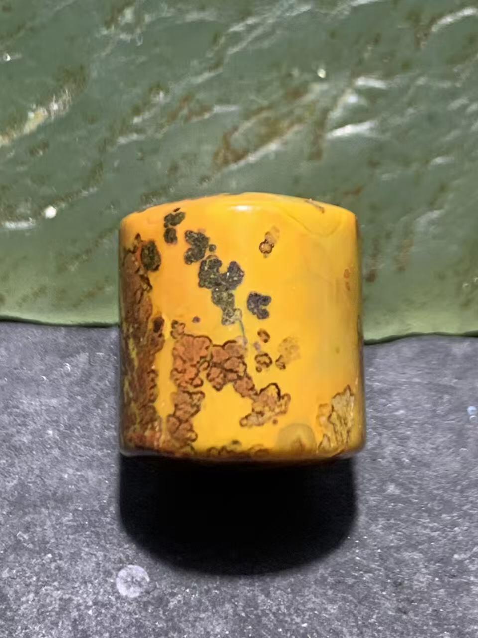 草花纹战国红玛瑙通货直桶桶珠一颗