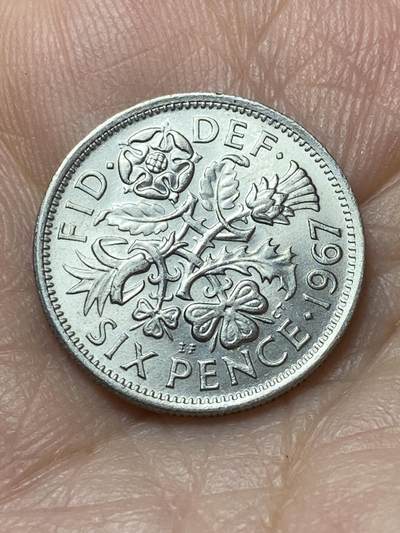 2026年第二十场(总第一百八十九场）外国好品散币场(免佣金) - 英国🇬🇧1967年6便士(伊丽莎白二世青年桂冠第二版，普制币关门年)