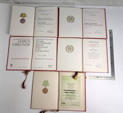 小驴勋章奖章收藏2月7日周六晚六点拍卖（珍爱和平，收藏战争，铭记历史，勿忘国耻，忠党爱国。有偿代拍，送拍规则在简介最后，参拍须阅读规则后再参拍，关系到运费包装发货时效真假辨别等关键信息，拍卖时不再发原图，看大图店主微信码在拍卖店铺介绍里） - 东德首席消防员（消防总长）哈德罗兰同志证书一套