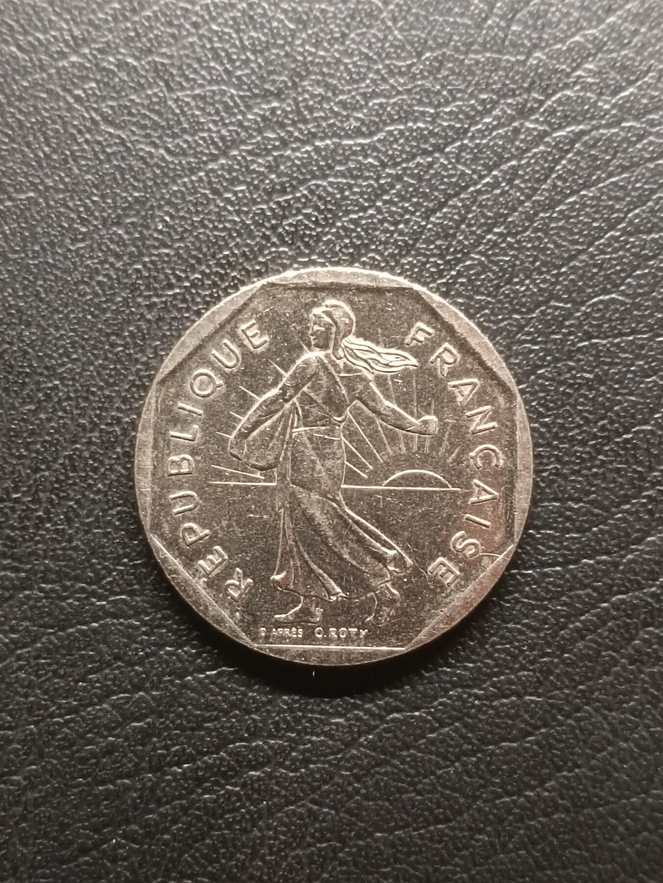 荟藏特别场次第一期——“社长的钢镚堆” 法国1982年2法郎 播种女神 镍制