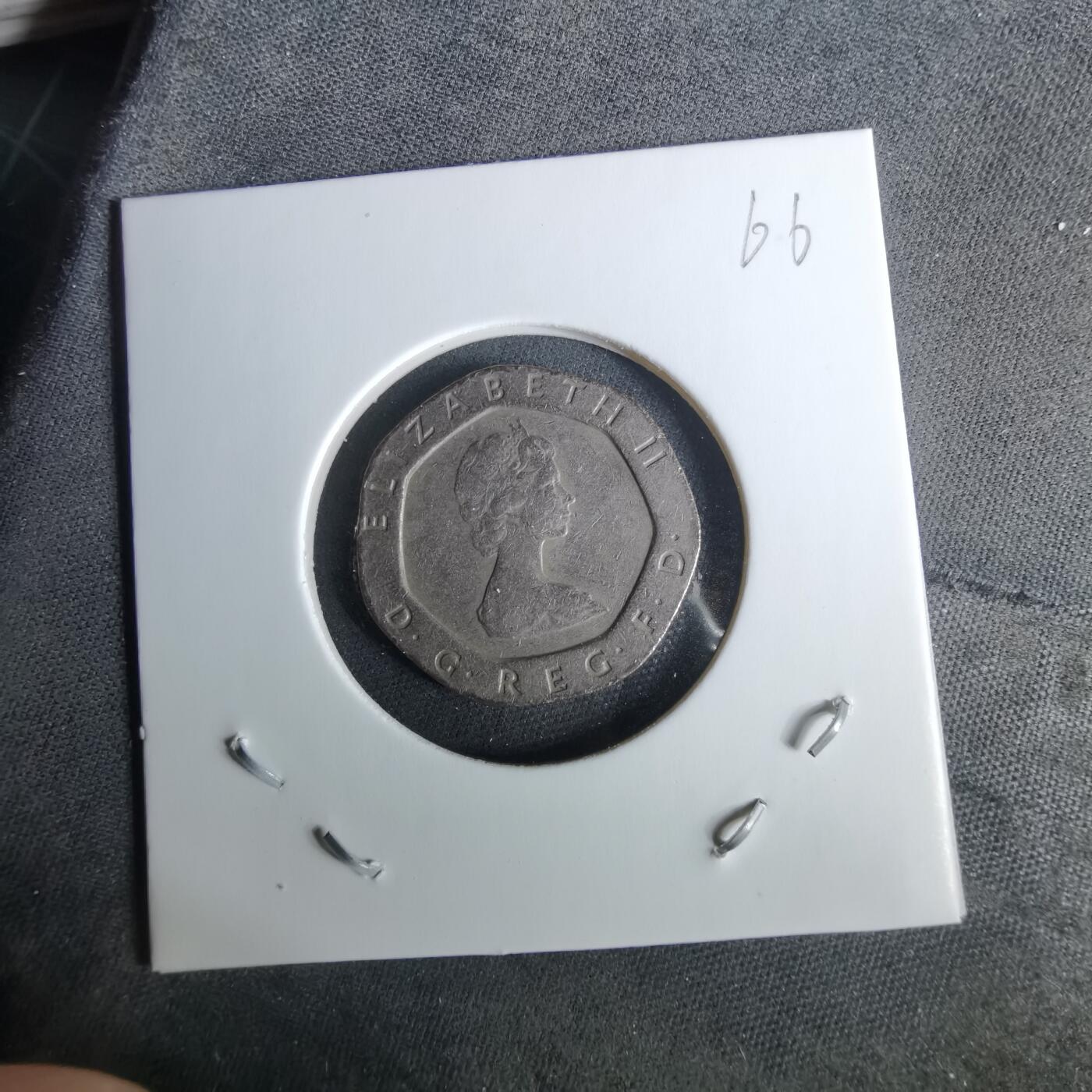 沼泽如烟--第989场 英国1982年20便士