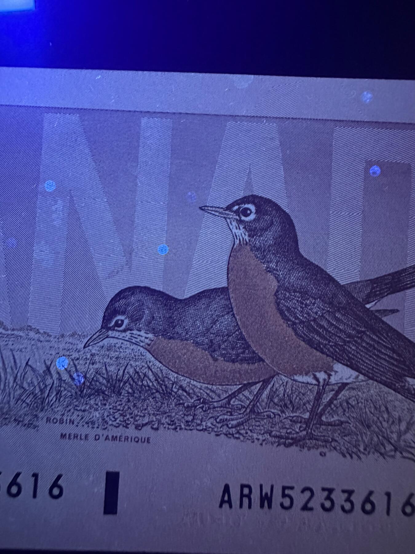 《外钞收藏家》第六百零九期（农历年前收官场、本期年后快递恢复正常再发货）（本平台长期征集拍品、欢迎藏友们联系合作） 加拿大1986年鸟版2元三张（全程无47；3种不同签名，其中一签较少 ）全新 有一张有个潮斑点