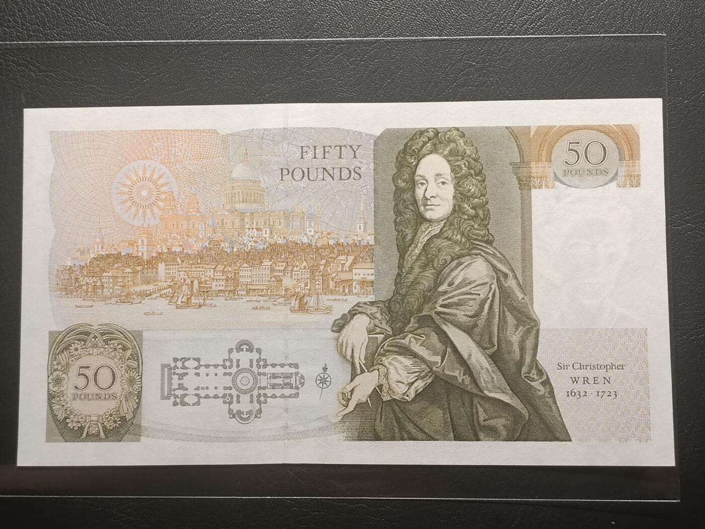 【年前末拍！】2026二月第二期，总216期 英格兰E序列50镑少见Kentfeild签UNC-无47，青年女王和首任皇家科学院院长克里斯托弗韦恩