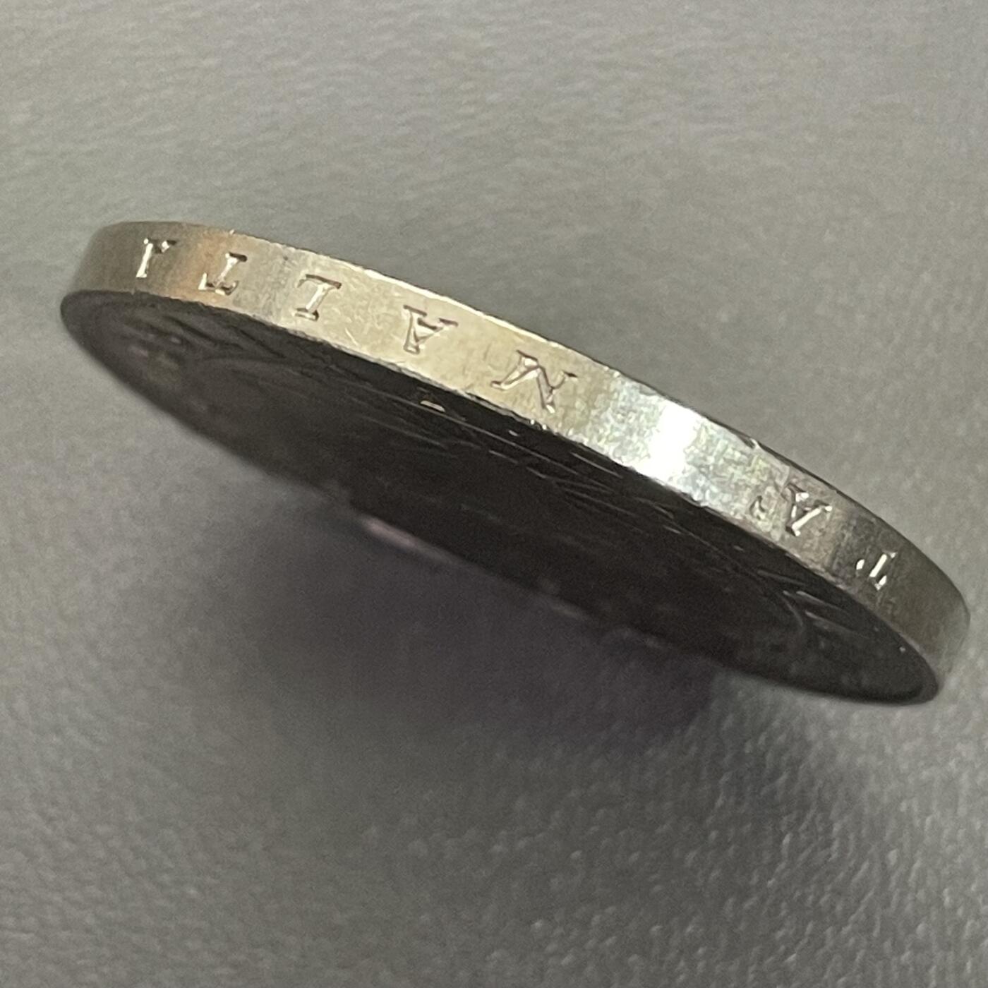 回流0207 马耳他1986年1里拉（等值人民币17元） 纯镍币 马耳他国鸟蓝岩鸫