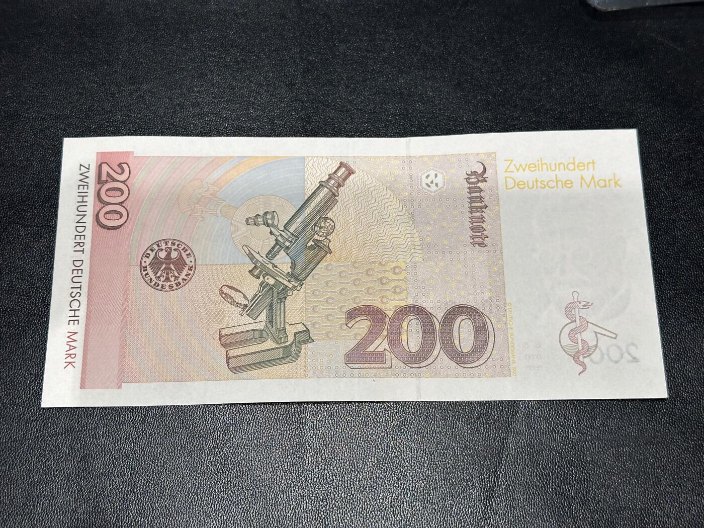 《外钞收藏家》第六百零九期（农历年前收官场、本期年后快递恢复正常再发货）（本平台长期征集拍品、欢迎藏友们联系合作） 1996年德国末版200马克 非全新 品相如图